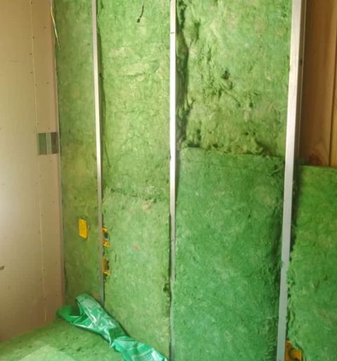 lã de vidro com revestimento acústico