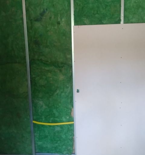 lã de vidro com revestimento acústico